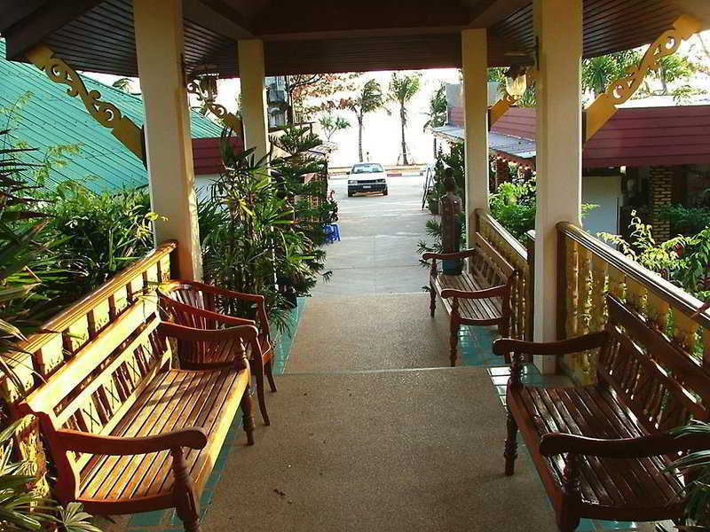 Хостел Irest Ao Nang Seafront Екстер'єр фото